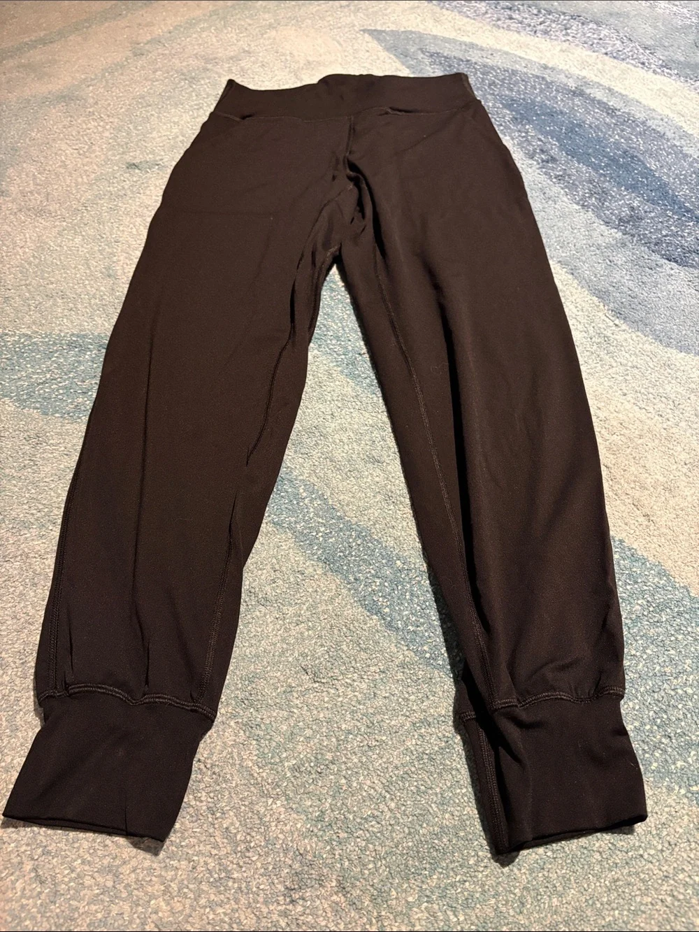 Lululemon Joggers, Sz 6?